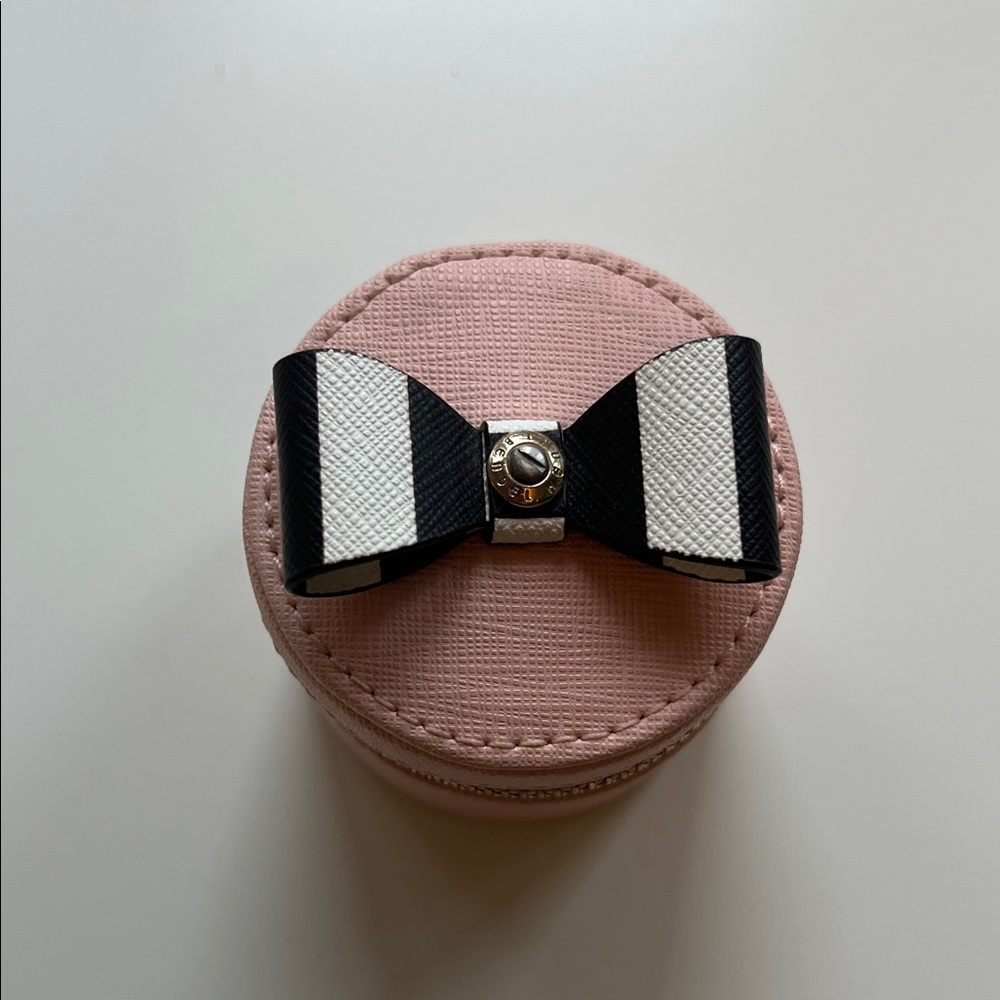 Henri Bendel Pink Leather Jewelry Ring Box Holder - Picture 2 of 9